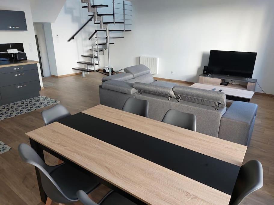 Appartement Moderne Hyper Centre Ville 4 Chambres Auray Buitenkant foto